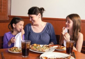 Dining-Out-with-Kids